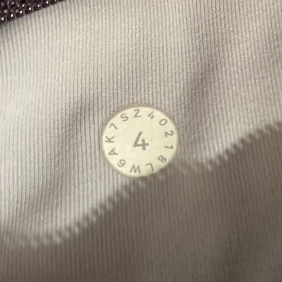 Lululemon Speed Up Crop *21" in Shadowed Smoked Mullberry 4 - Picture 8 of 8